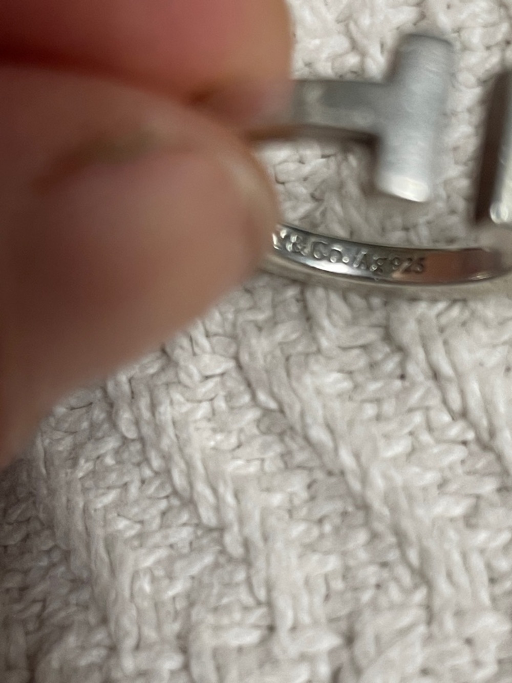 Tiffany Sterling Silver T-ring - authentic- great condition- size 7 - Picture 3 of 9